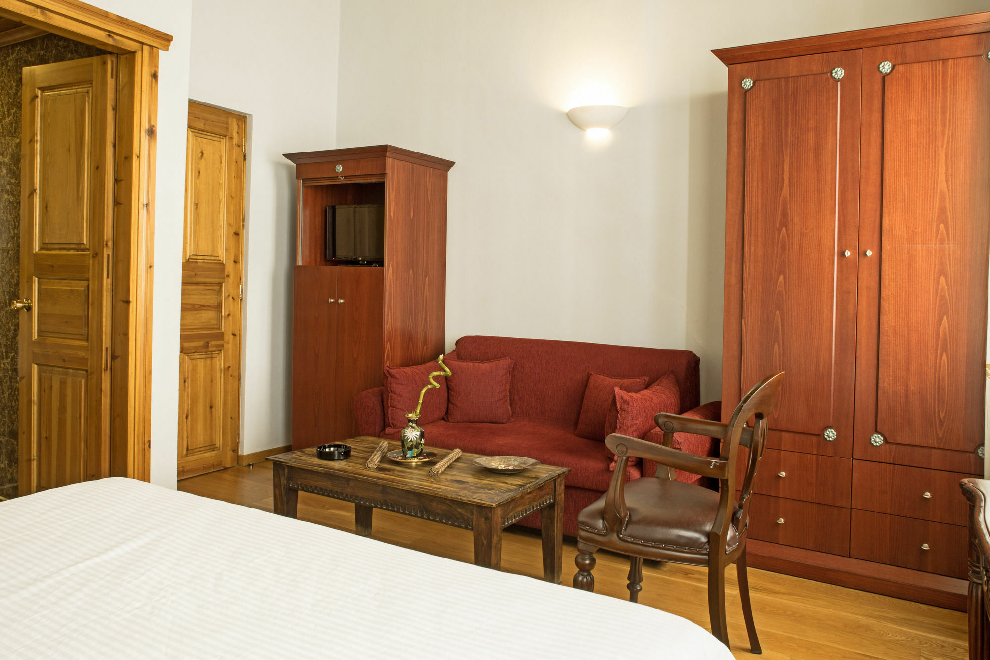 Kyveli Suites นาฟปลิโอ ภายนอก รูปภาพ